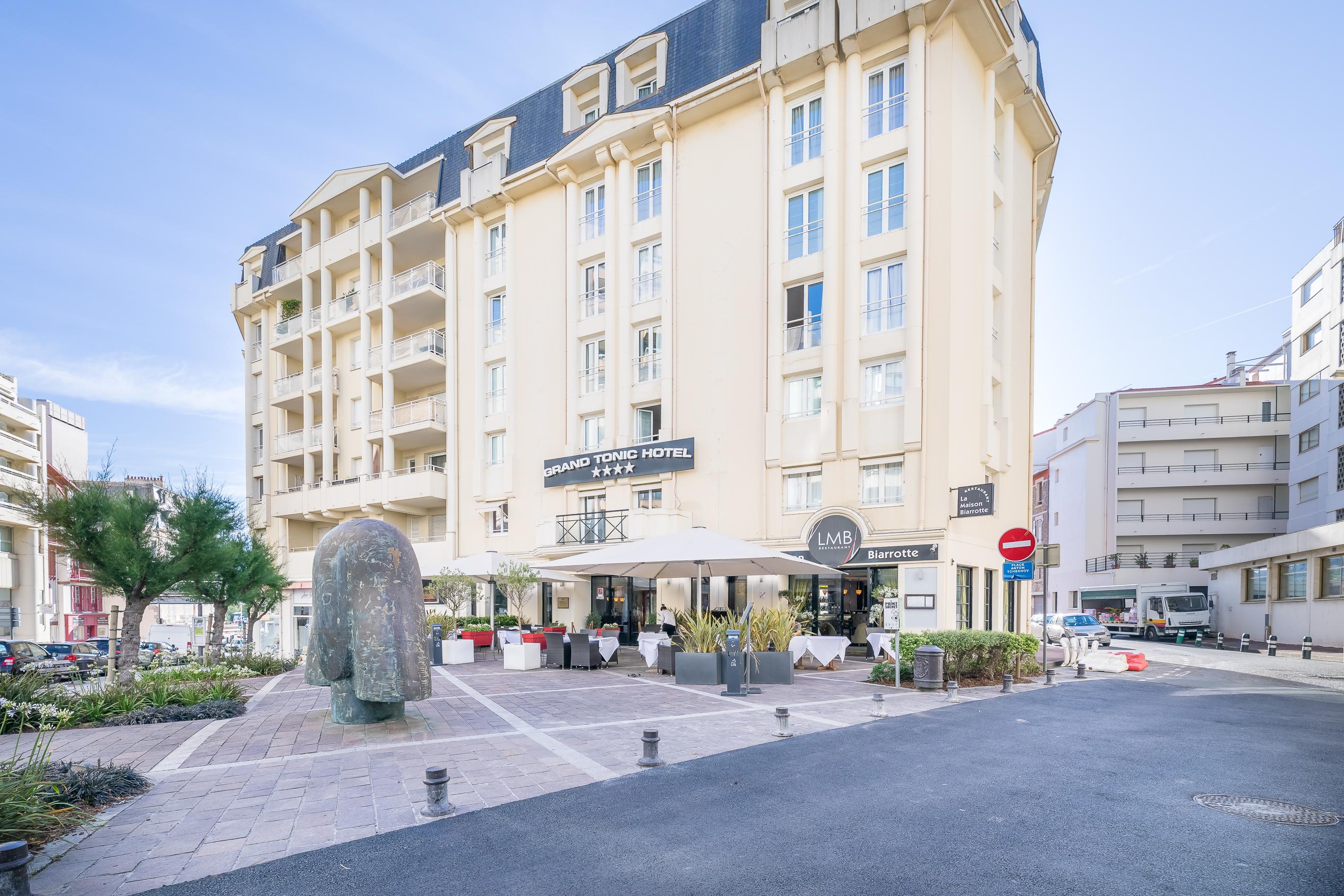Grand Tonic Hotel & Spa Nuxe Biarritz Exteriör bild
