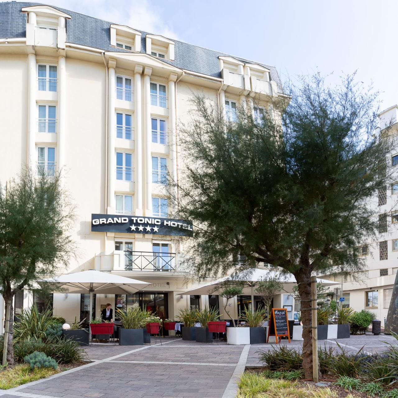 Grand Tonic Hotel & Spa Nuxe Biarritz Exteriör bild